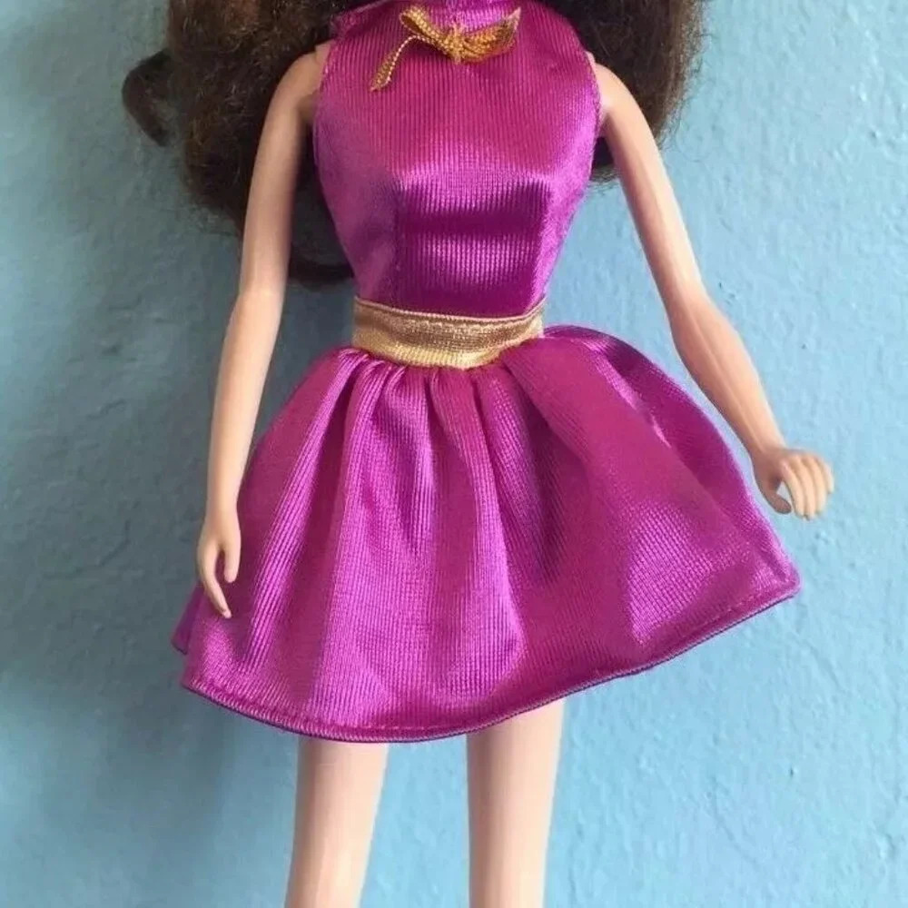 DISNEY DOLL - Curly Brown Hair - Green Eyes - Purple Dress - 12" Tall - Picture 4 of 7